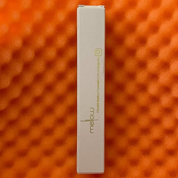 Mellow Cosmetics Lip Gloss in St Tropez - Picture 2 of 8